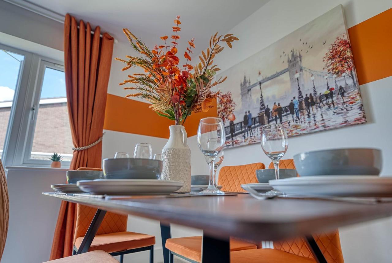 Luxurious Birmingham Home Private Parking Wifi - Near To Nec And Qeh エクステリア 写真