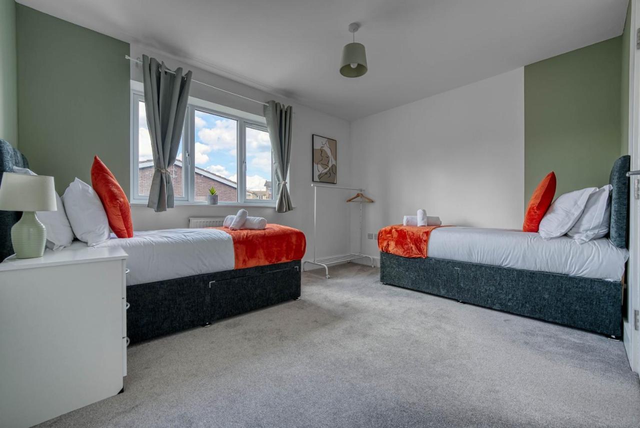 Luxurious Birmingham Home Private Parking Wifi - Near To Nec And Qeh エクステリア 写真