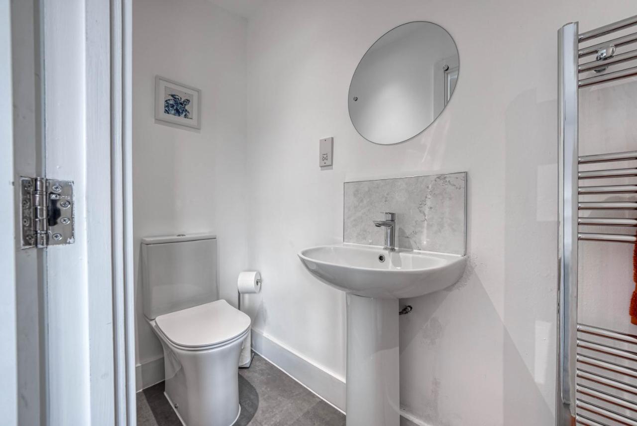 Luxurious Birmingham Home Private Parking Wifi - Near To Nec And Qeh エクステリア 写真